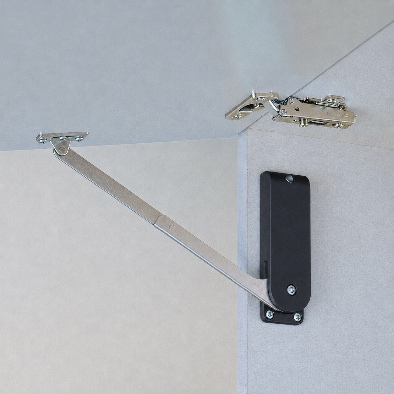 Porte-rabat de haute qualité, surface : noire, version : gauche, HDS-30KL-BL. Soutien robuste pour rabats pliants, meubles de cuisine et bien plus encore, par Sugatsune / LAMP® (Japon) – Image 4
